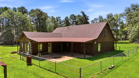 Log Home with Shop on 4.24 Acres in Kilgore ISD - image 29