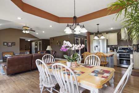 Beautiful Hobby Farm in West Plains, Howell County Missouri - image 10
