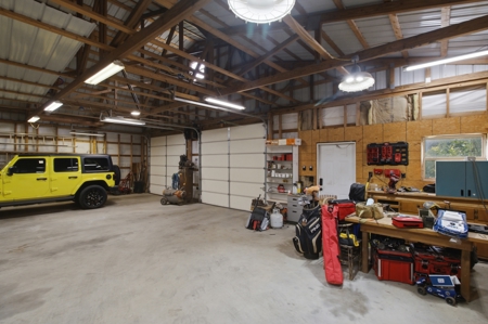 Beautiful Hobby Farm in West Plains, Howell County Missouri - image 42