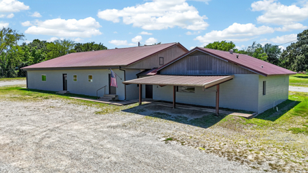 Commercial Property with Highway Frontage and 5 Acres. - image 1
