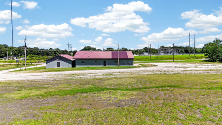 Commercial Property with Highway Frontage and 5 Acres. - image 46