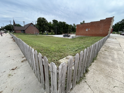 Vacant Corner Lot for Sale in Downtown Friend, NE - image 1
