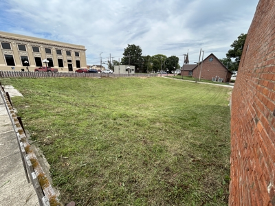 Vacant Corner Lot for Sale in Downtown Friend, NE - image 3