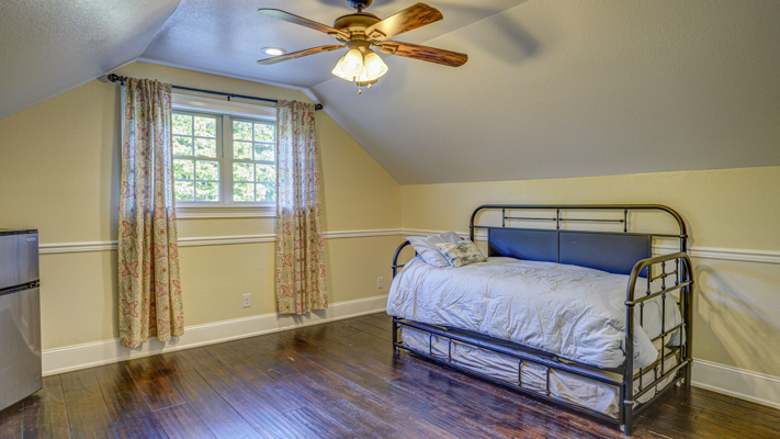 Luxury Home for Sale in Bluff City!