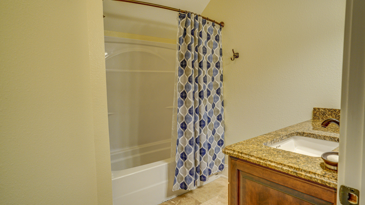 Luxury Home for Sale in Bluff City!
