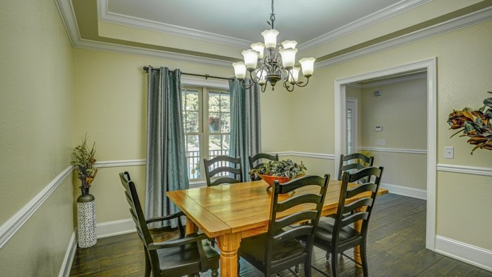Luxury Home for Sale in Bluff City!