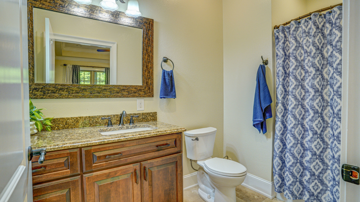 Luxury Home for Sale in Bluff City!
