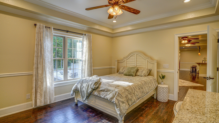 Luxury Home for Sale in Bluff City!