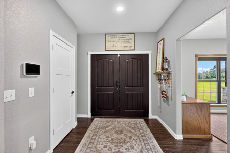Luxury Estate with Multiple Income-Producing Properties - image 4