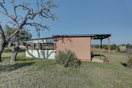 3/2 Brick home on Acreage in Harper TX! - image 22