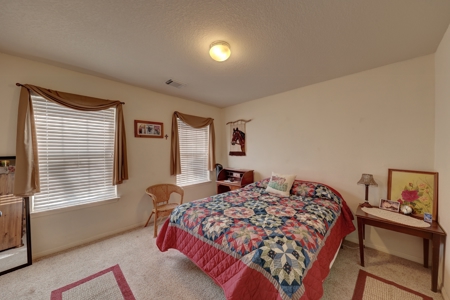 3/2 Brick home on Acreage in Harper TX! - image 12