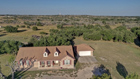 3/2 Brick home on Acreage in Harper TX! - image 32