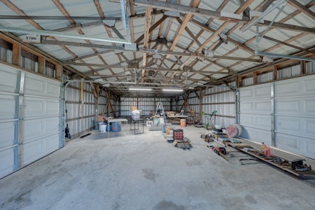 3/2 Brick home on Acreage in Harper TX! - image 23