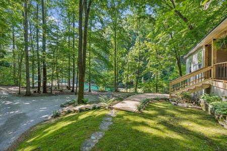 Country Home for Sale in Maury County, Tennessee - image 4