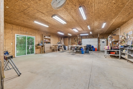 Country Home for Sale in Maury County, Tennessee - image 47