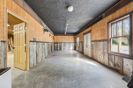 Country Home for Sale in Maury County, Tennessee - image 46