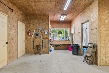 Country Home for Sale in Maury County, Tennessee - image 48