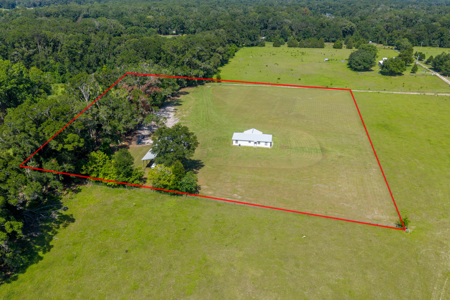 Beautiful 2022 Custom Home on 5 acres in High Springs - image 4
