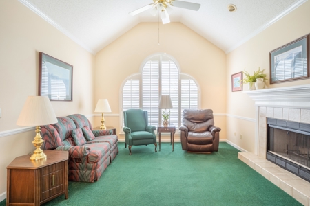 2 Bedroom 2 Bath One-level Garden Home in Holly Hills Subdivision - image 9