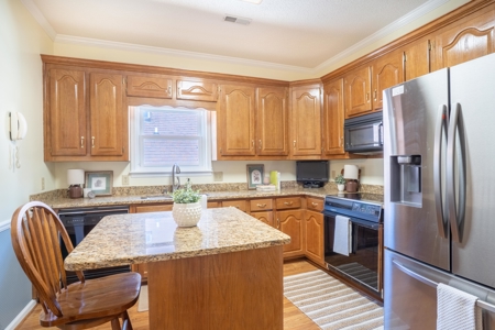 2 Bedroom 2 Bath One-level Garden Home in Holly Hills Subdivision - image 13