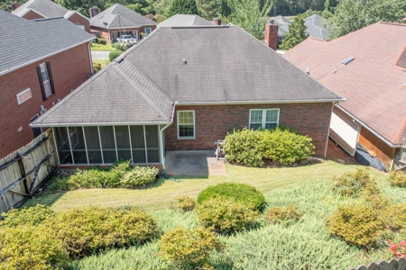 2 Bedroom 2 Bath One-level Garden Home in Holly Hills Subdivision - image 3
