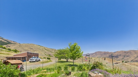Home with large greenhouse on 20 Acres near the Salmon River - image 28