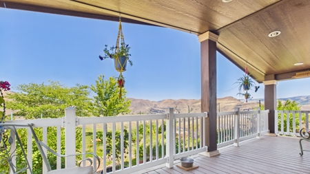 Home with large greenhouse on 20 Acres near the Salmon River - image 27