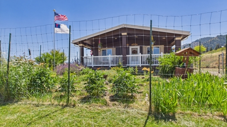 Home with large greenhouse on 20 Acres near the Salmon River - image 41