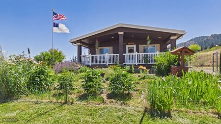 Home with large greenhouse on 20 Acres near the Salmon River - image 50