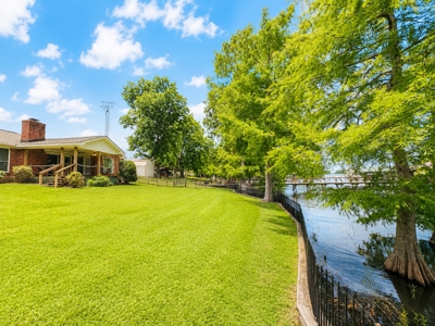 Lake Bruin Waterfront Home For Sale - image 2