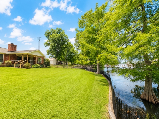 Lake Bruin Waterfront Home For Sale