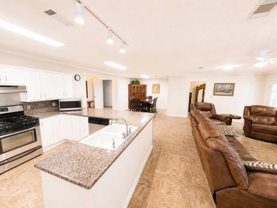 Lake Bruin Waterfront Home For Sale - image 15