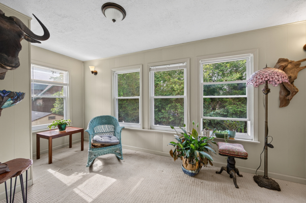 Cottage Home for Sale in Pembroke VA