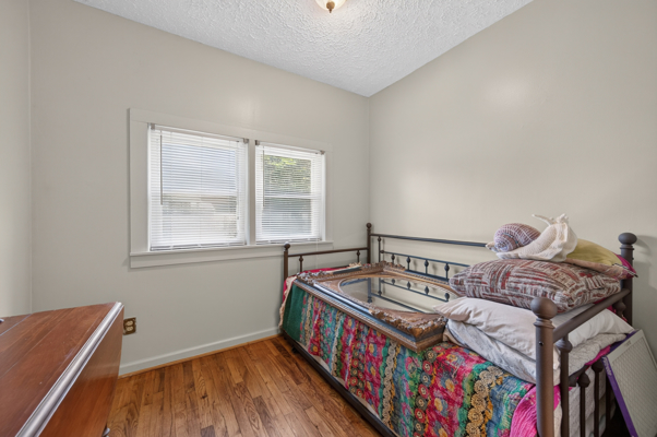 Cottage Home for Sale in Pembroke VA