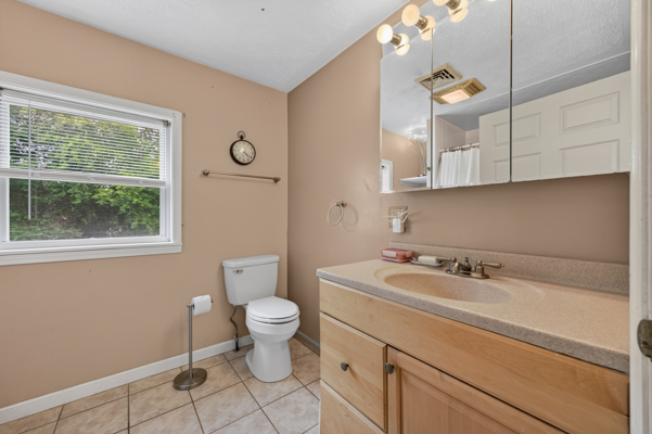 Cottage Home for Sale in Pembroke VA