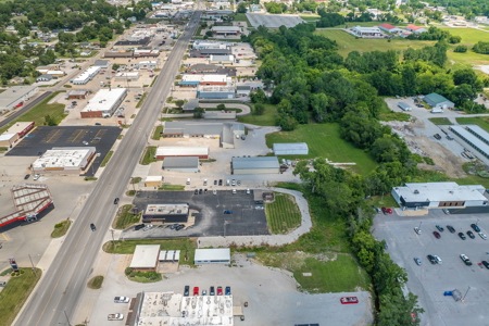 Prime Commercial Opportunity with Exceptional Highway Visibility! - image 13