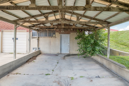 Prime Commercial Opportunity with Exceptional Highway Visibility! - image 5