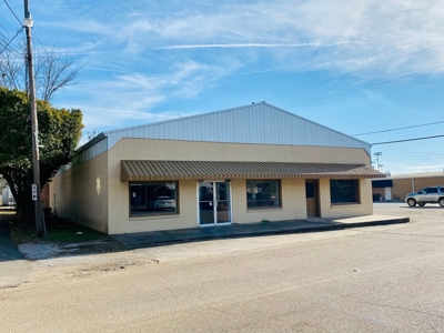 Commercial Building in Potts Camp, MS near Interstate 22 - image 10