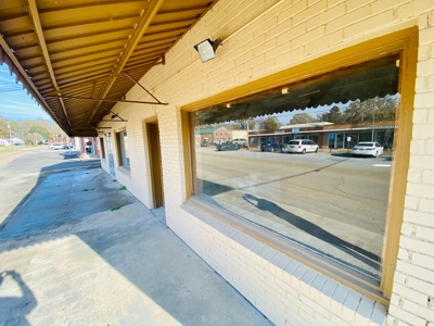 Commercial Building in Potts Camp, MS near Interstate 22 - image 18