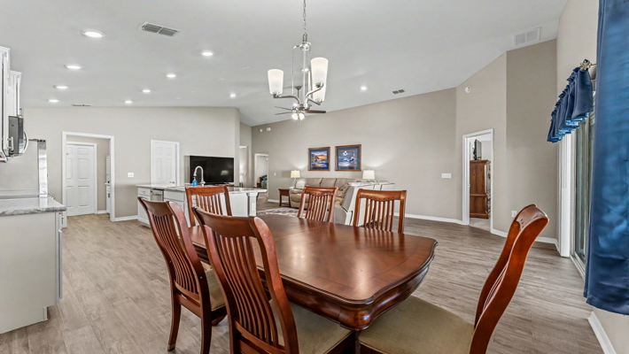 Country Home, 3/2, Practically brand new, Open Floor Plan