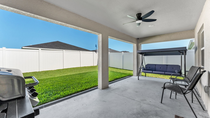 Country Home, 3/2, Practically brand new, Open Floor Plan