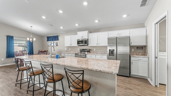 Country Home, 3/2, Practically brand new, Open Floor Plan