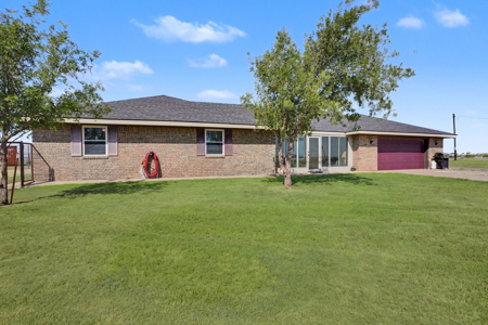 Equine property with House in Jackson County Okla - image 3