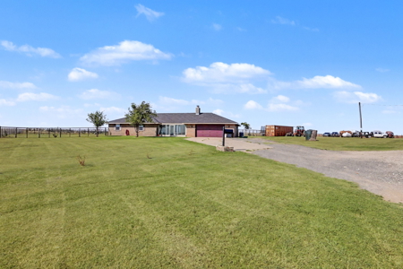 Equine property with House in Jackson County Okla - image 7
