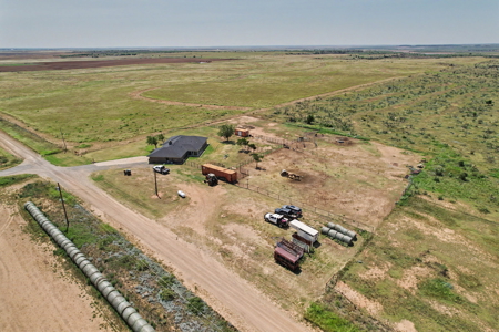 Equine property with House in Jackson County Okla - image 46