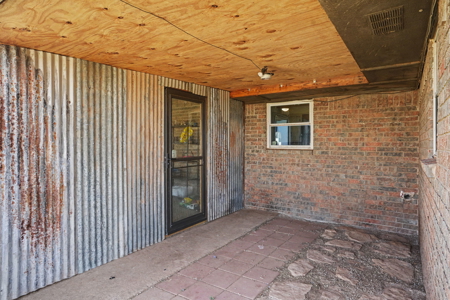 Equine property with House in Jackson County Okla - image 42