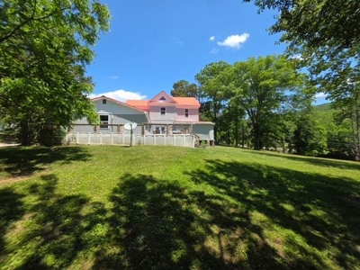 Classic 1907 Victorian masterpiece with nearly 3,400 sq ft - image 3