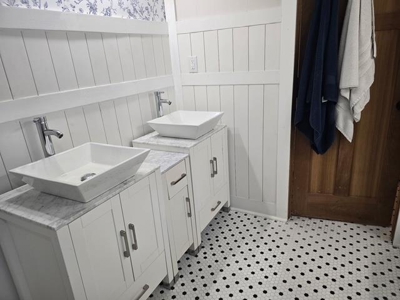Classic 1907 Victorian masterpiece with nearly 3,400 sq ft - image 27