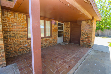 Amazing Home in EARTH, TX-Spacious 3/2/2 with a BASEMENT! - image 15
