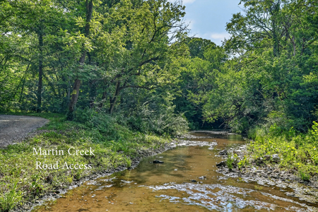Escape to the beauty of the countryside with this exceptional pro - image 2